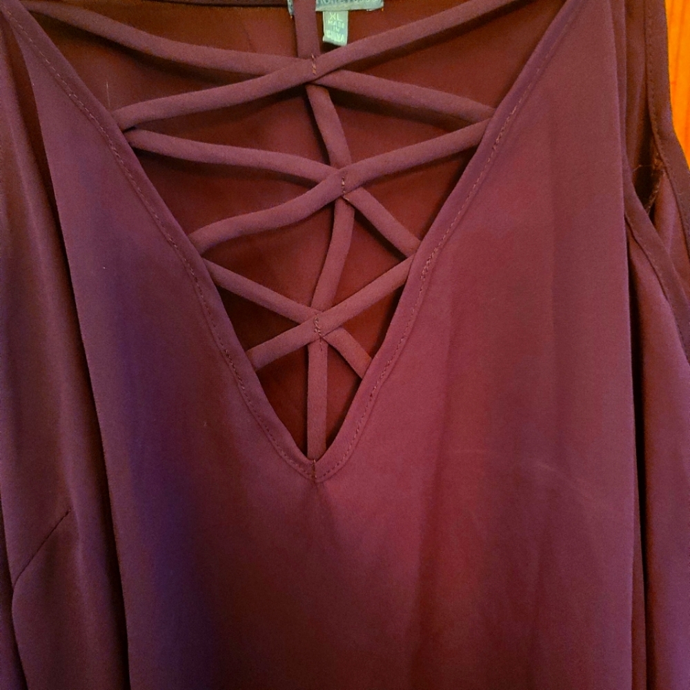 Long sleeve cold shoulder XL Charlotte Rousse Burgundy Blouse